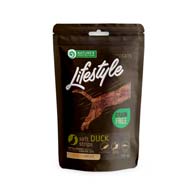 Nature's Protection Lifestyle Soft Duck Strips, мягкое лакомство с уткой для кошек